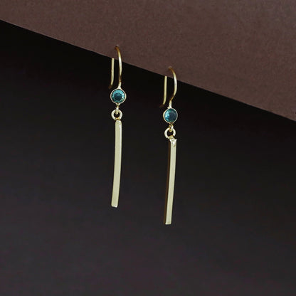 Golden Sticky Glossy Round Drop